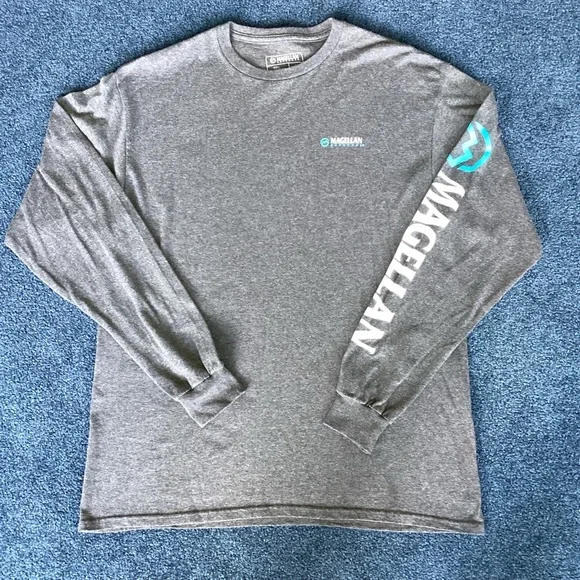 Gray Long-sleeve T-shirt - sz Large - Picture 1 of 6